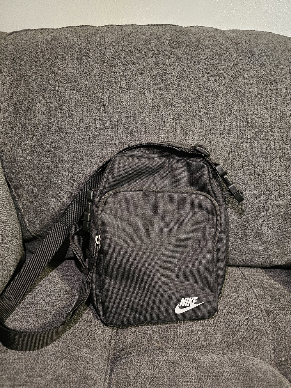 Nike Black Small Sling Pack with White Logo